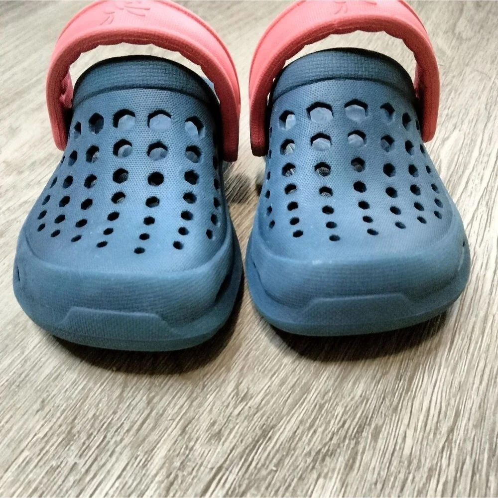 Joybees Toddler Slip On Water Shoes Navy Red Straps size 4 / 5